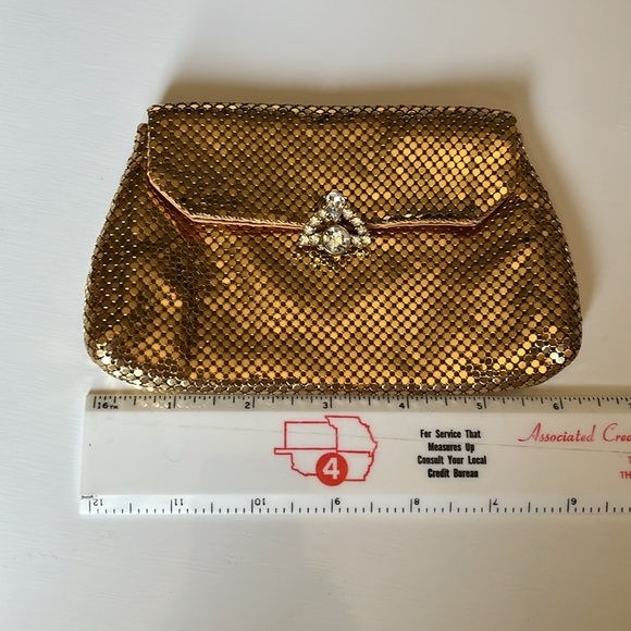 Vintage Whiting & Davis Gold Chainmail Clutch Rhinestone Clasp - Picture 13 of 15
